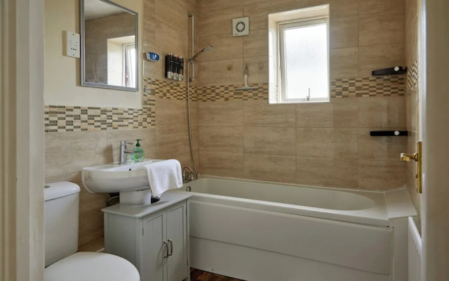 Apartment - Sleeps 6 - Riverside - City Centre