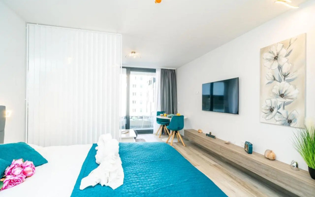 Downtown MaritA207