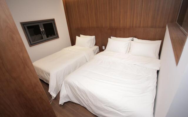 Hotel Seven Step Bupyeong