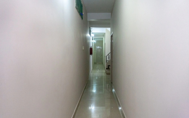 New Royal Inn by OYO