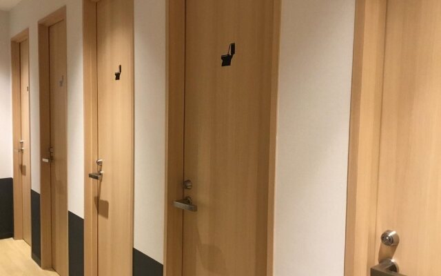 White Hostel shinsaibashi