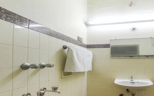 Hotel Maruthi by OYO Rooms