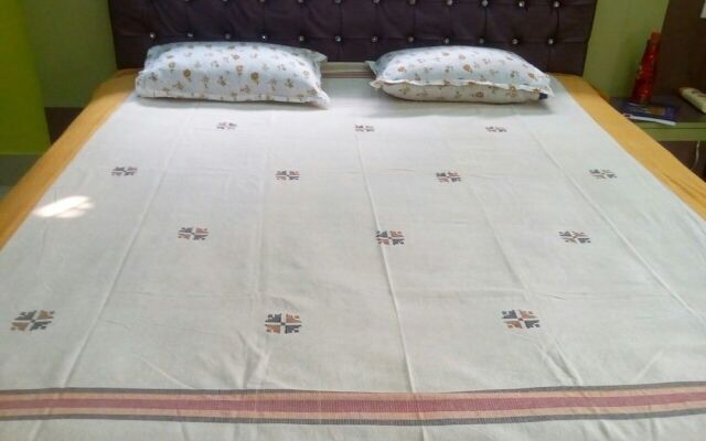 Home Stay World