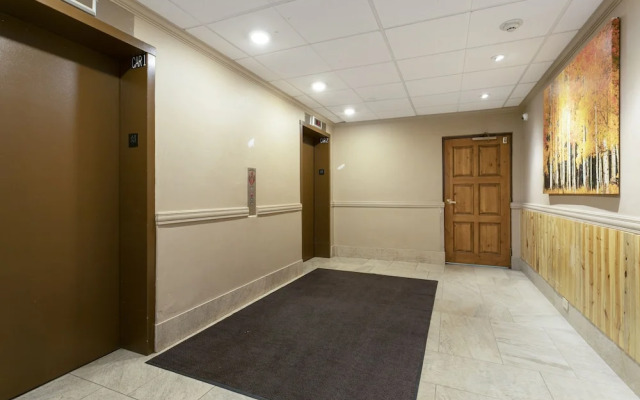 608 Avon Center Lodge 2 Bedroom Condo