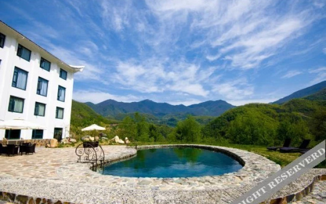 Shennongjia Xiangxiyuan Hotel
