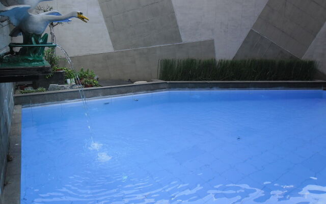 Andelir Hotel