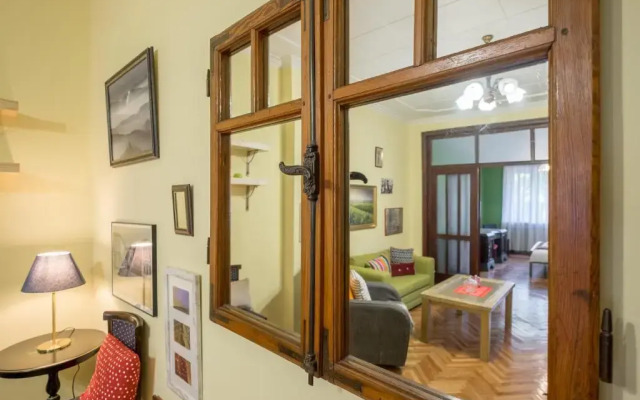 PhotoHome - Aristocratic Center of Sofia