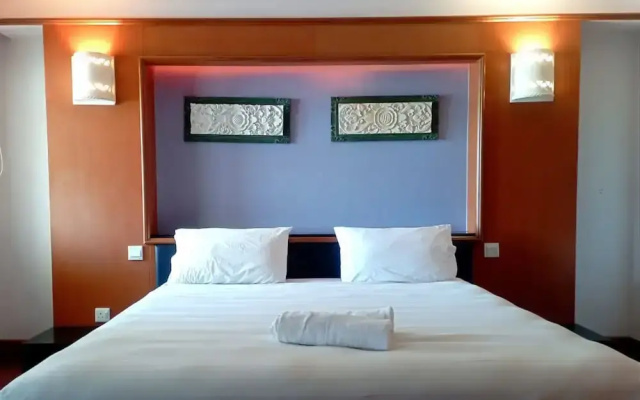 Alpine LXPD Premium Tower Room