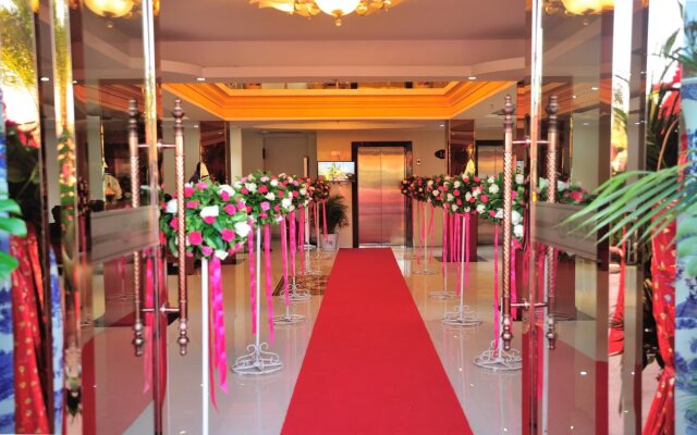 Jian Guo Grand Hotel