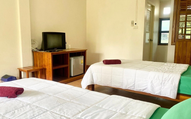Phuphan Park Hotel – Guest Rooms – Sakon Nakhon