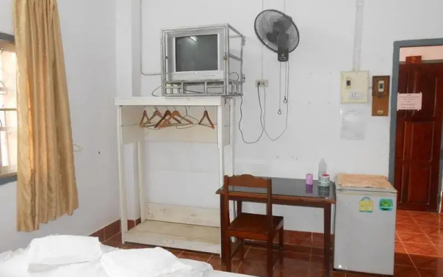 Dok Khoune 2 Guesthouse