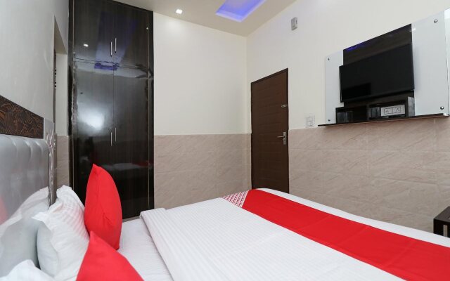 Karan Paradise By OYO Rooms