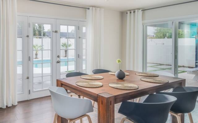 4BR Home in Scottsdale by WanderJaunt