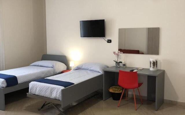 Napoli City Inn