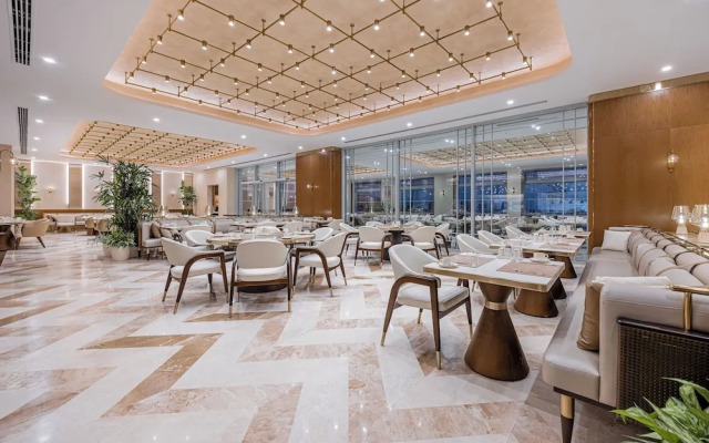 Merit Park Hotel Casino & SPA