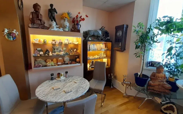 Selenite Guest House