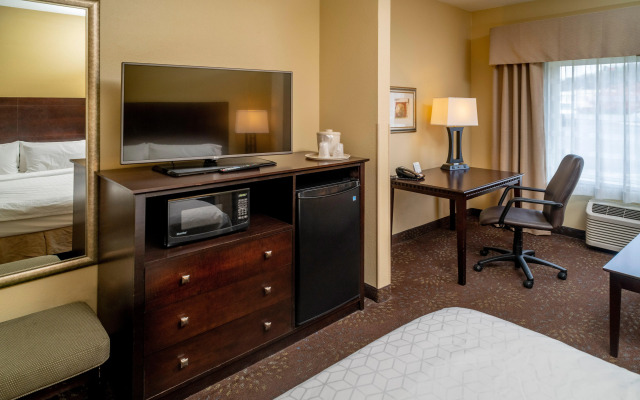 Holiday Inn Express Charleston-Kanawha City by IHG