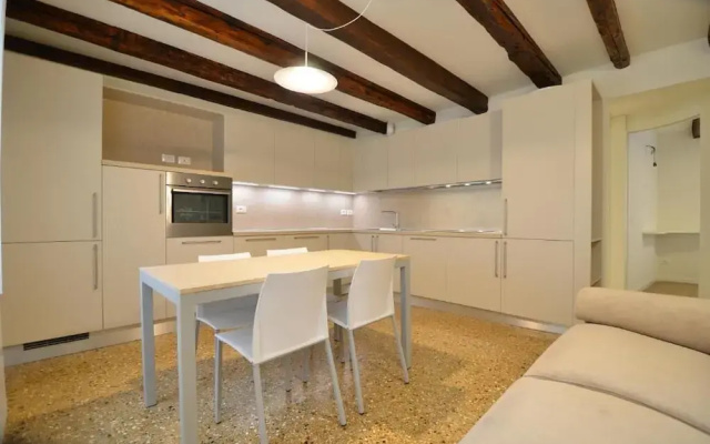Dimora Frari