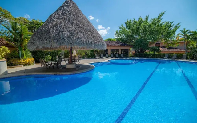 Colina 8F - 2 bdr 2 Bath