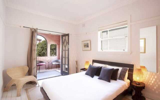 Bondi Beach Breeze - A Bondi Beach Holiday Home