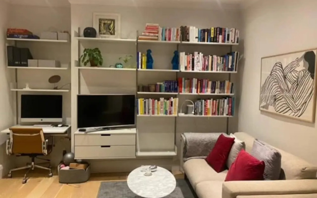 Stylish 1 Bedroom Apartment in North London