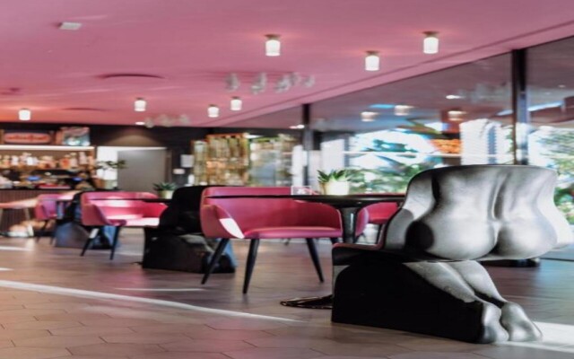 Collini Rooms
