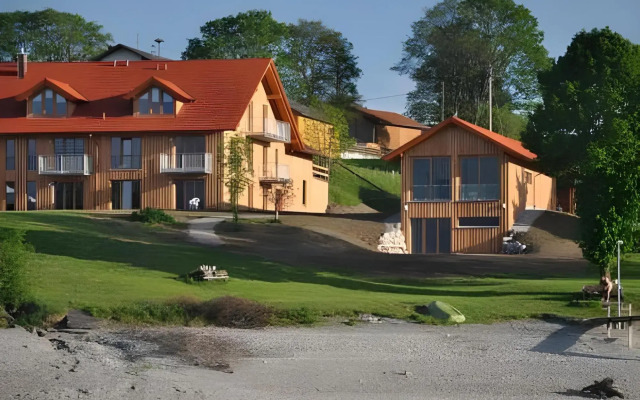 Seehotel und Appartements Schnöller