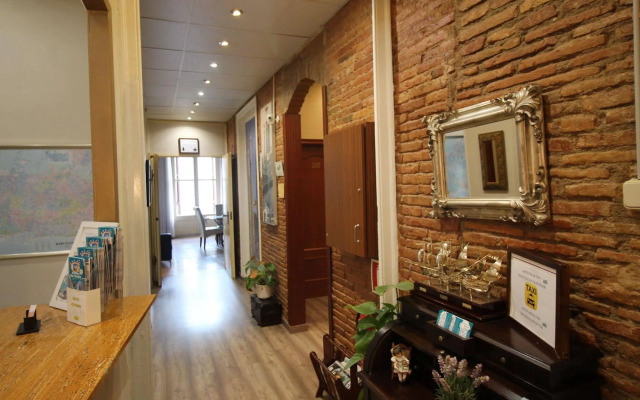 Hostal Orleans