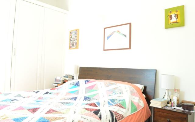Spacious 2 Bedroom Apartment in Kentish Town
