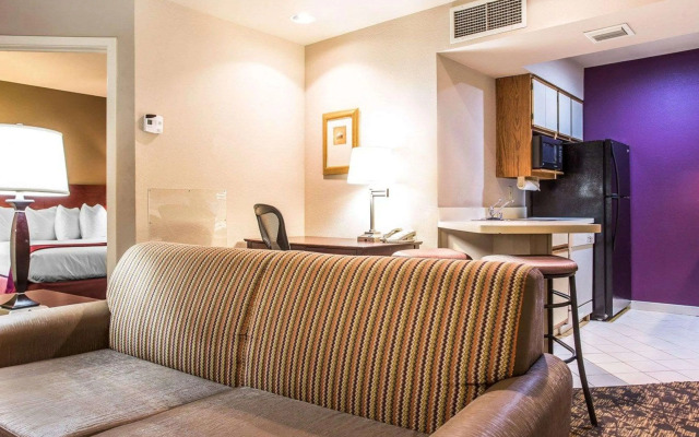 Quality Suites Atlanta Buckhead Village North
