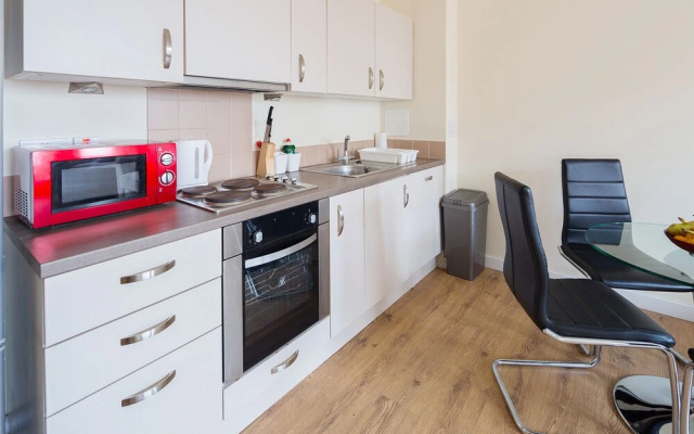 Golden Heights Suites by Kasar Stays