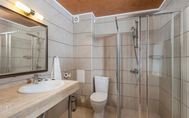 Royal Park Hotel- Half Board Hotel