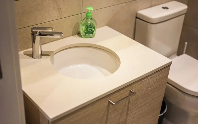 StayAU Stylish 3BR Sea Breeze Mordialloc
