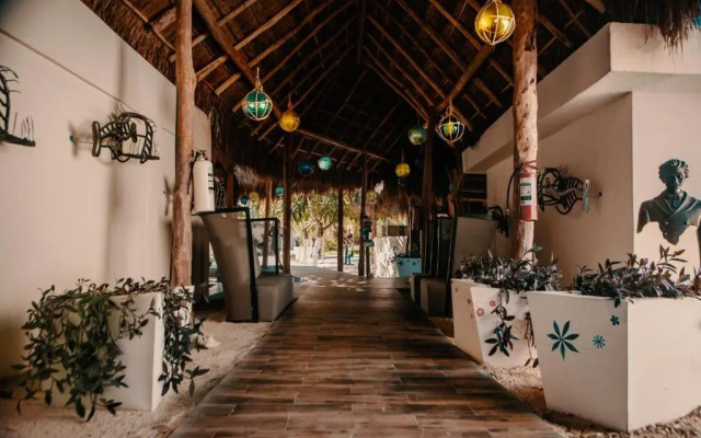 Hotel Paradise Suites