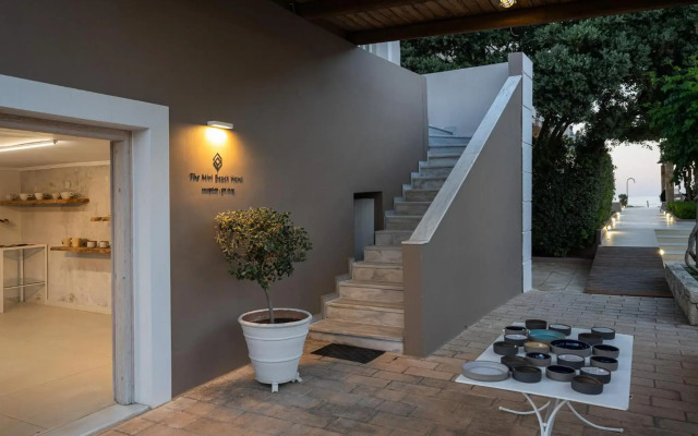 The Mini Beach Hotel
