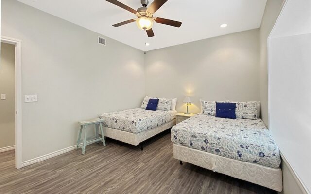 Island 44 3 Bedroom Condo