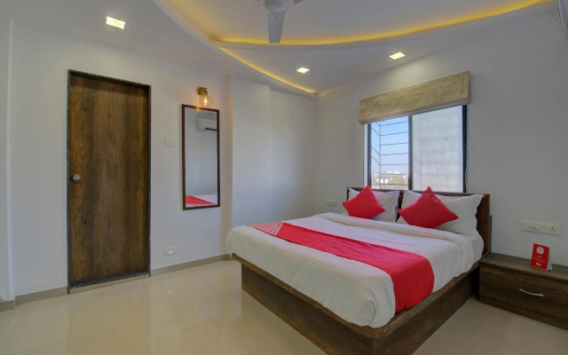 OYO 17036 Rk's Regency