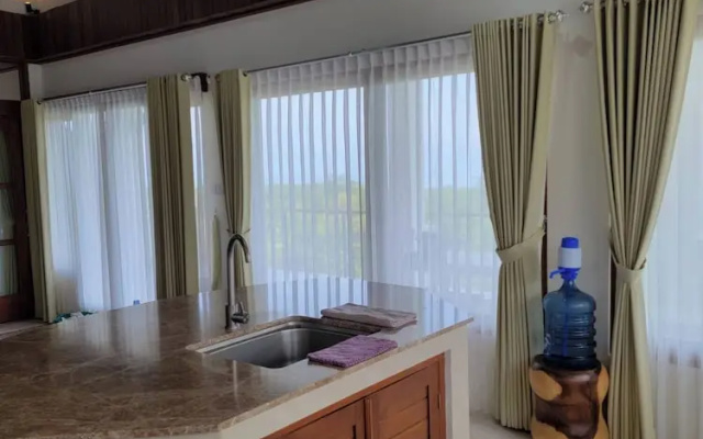 Uluwatu 3 Bed Luxury Villa-pool-magic Ocean Views