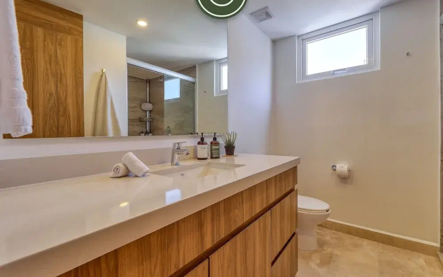 Harbor 171 Unit 1009