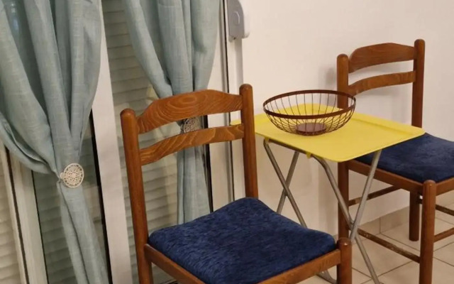 Quiet apartment with easy access to attractions.