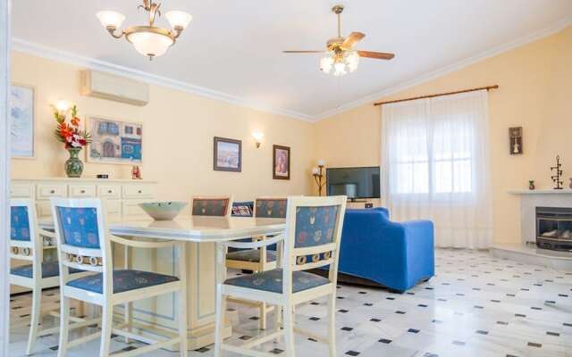 Villa Manzanas Canovas Nerja
