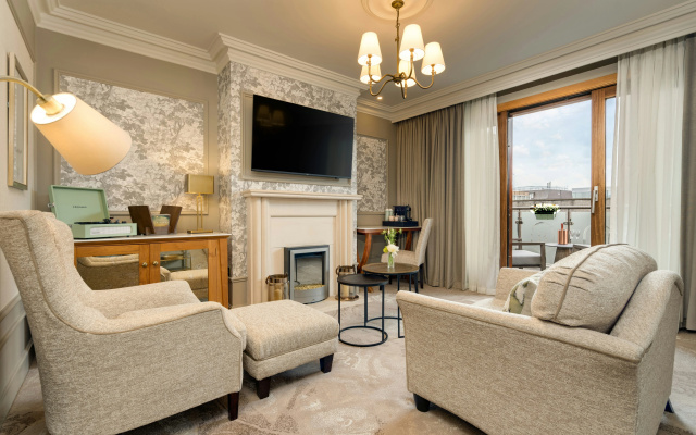 Brooks Hotel