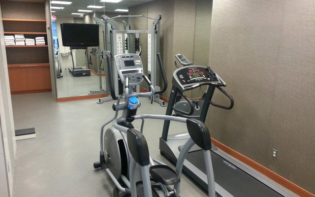 Holiday Inn Express Vancouver-Metrotown (Burnaby) by IHG