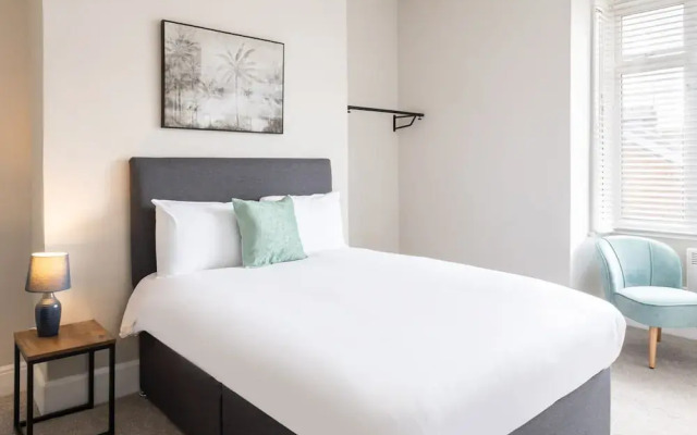 Host Stay Clifton Studio 2