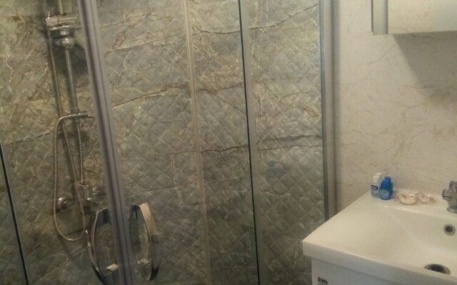Silver Tower Residence
