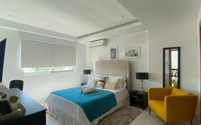 Nice luxury apartment in the city center 7D