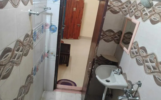 Shimray Minimalist Hostel