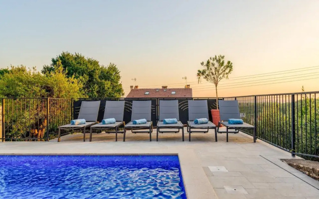 Beautiful Apartment With View