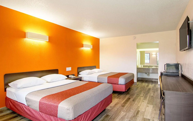 Motel 6 Starke, FL