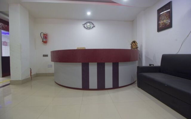 OYO 28105 Hotel Blue Sapphire